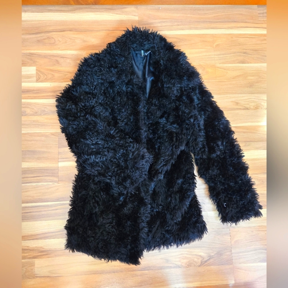 Divided by H&M Fuzzy Black Coat